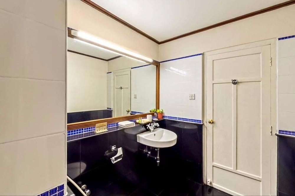 Grand Hotel Kochi Esterno foto