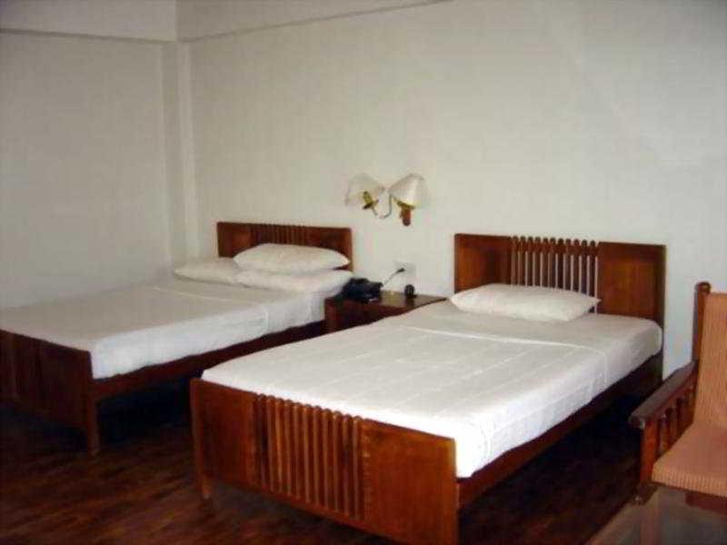 Grand Hotel Kochi Esterno foto